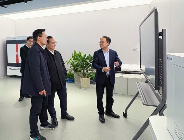 浙江省經(jīng)信廳黨組書記、廳長詹敏一行赴托普云農(nóng)調(diào)研